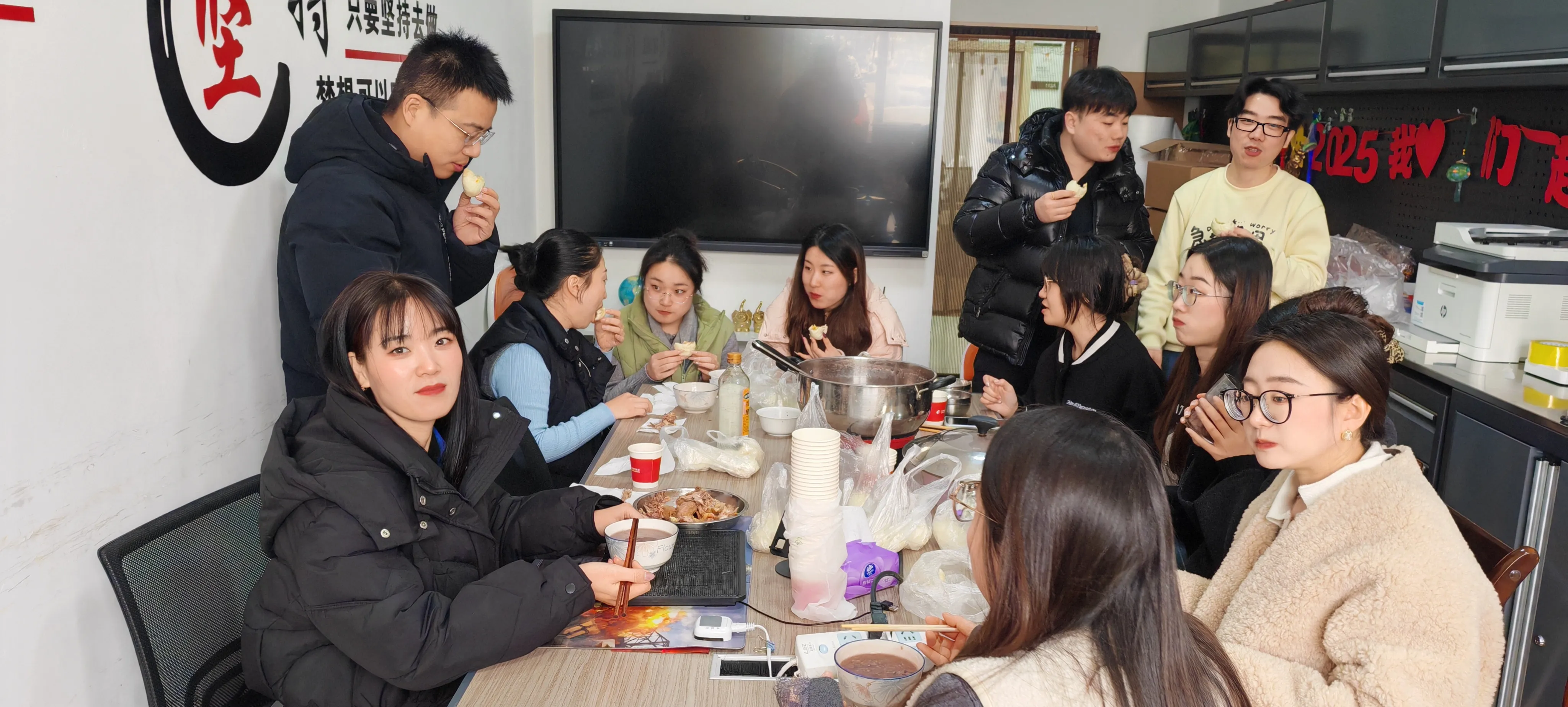 En smak av tradisjon og varme ønsker hos JOJO Pack