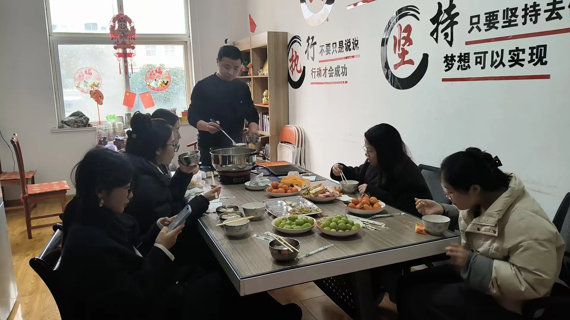 JOJO Pack feirer Lantern Festival med Tangyuan